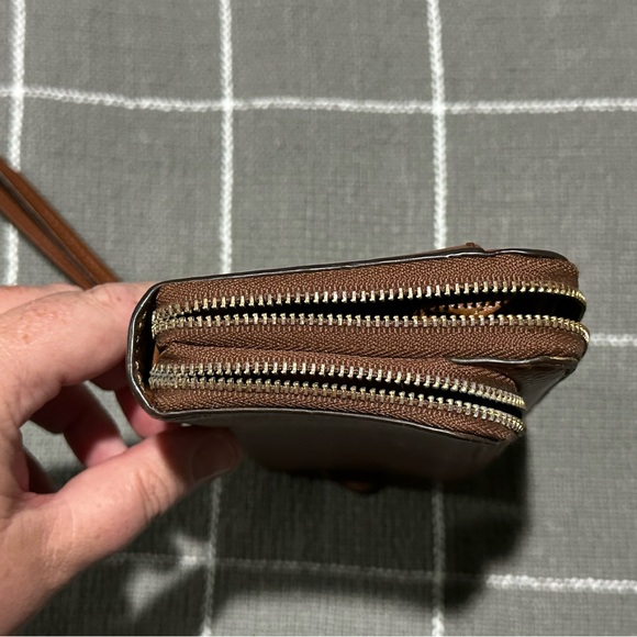 Coach Wallet - Picture 7 of 7